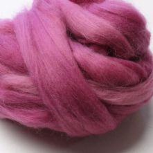 50g Pack of Tonal Pinks 23 Micron Merino Wool Tops